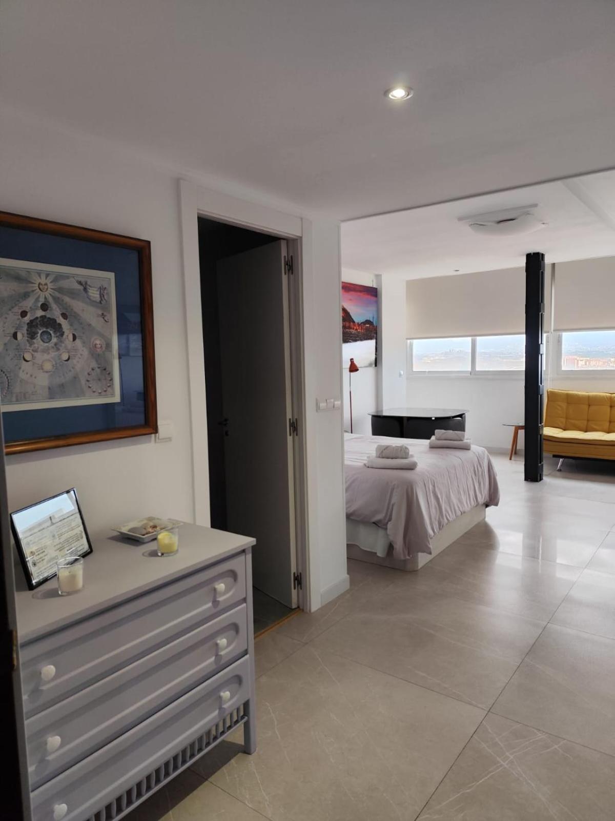 Apartment In Center *