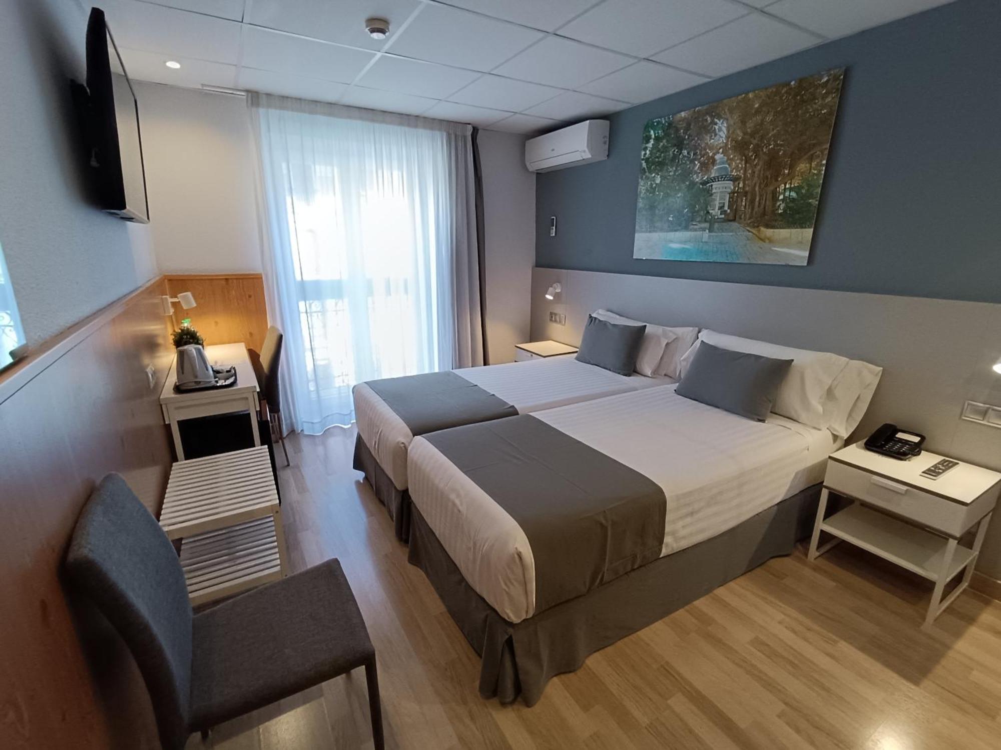 Hotel Mendez Nunez 2*