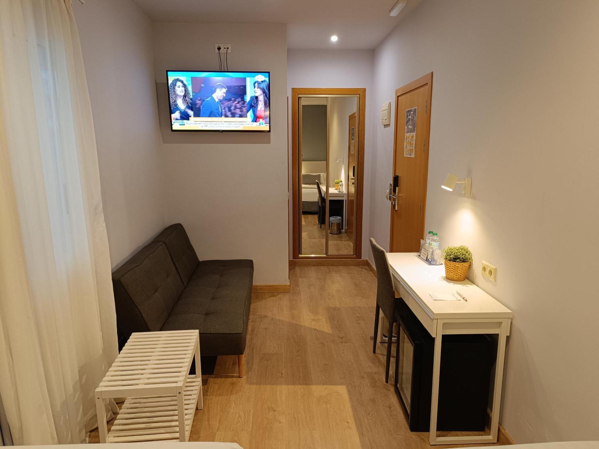 Hotel Mendez Nunez 2*