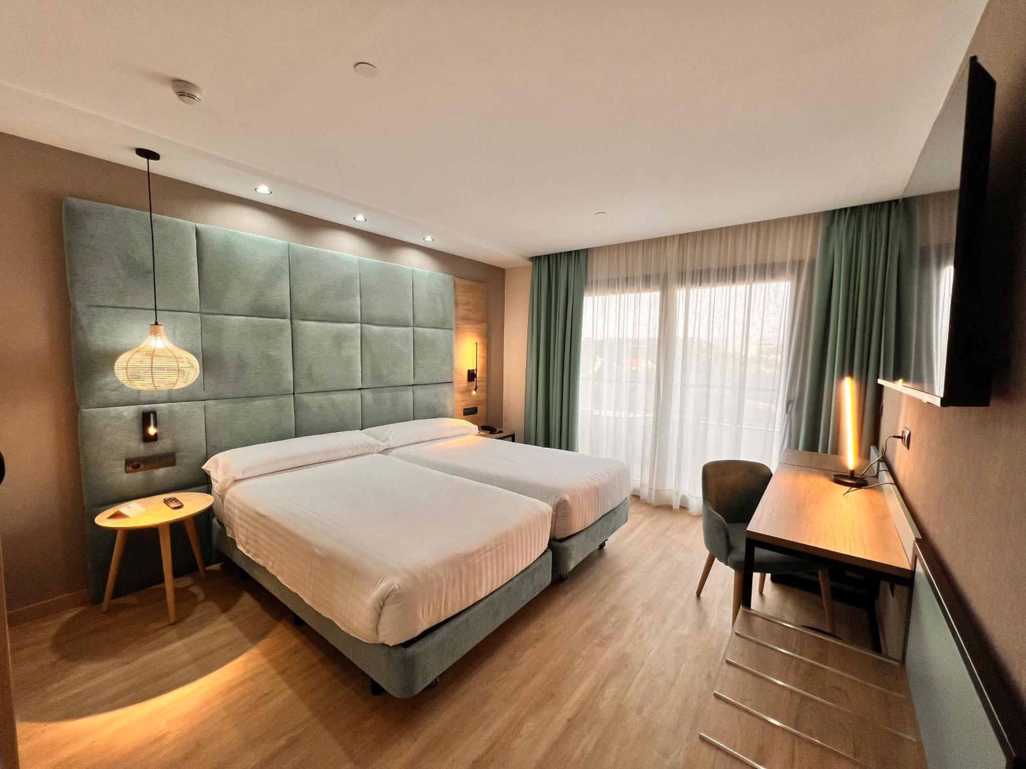 Maya Hotel