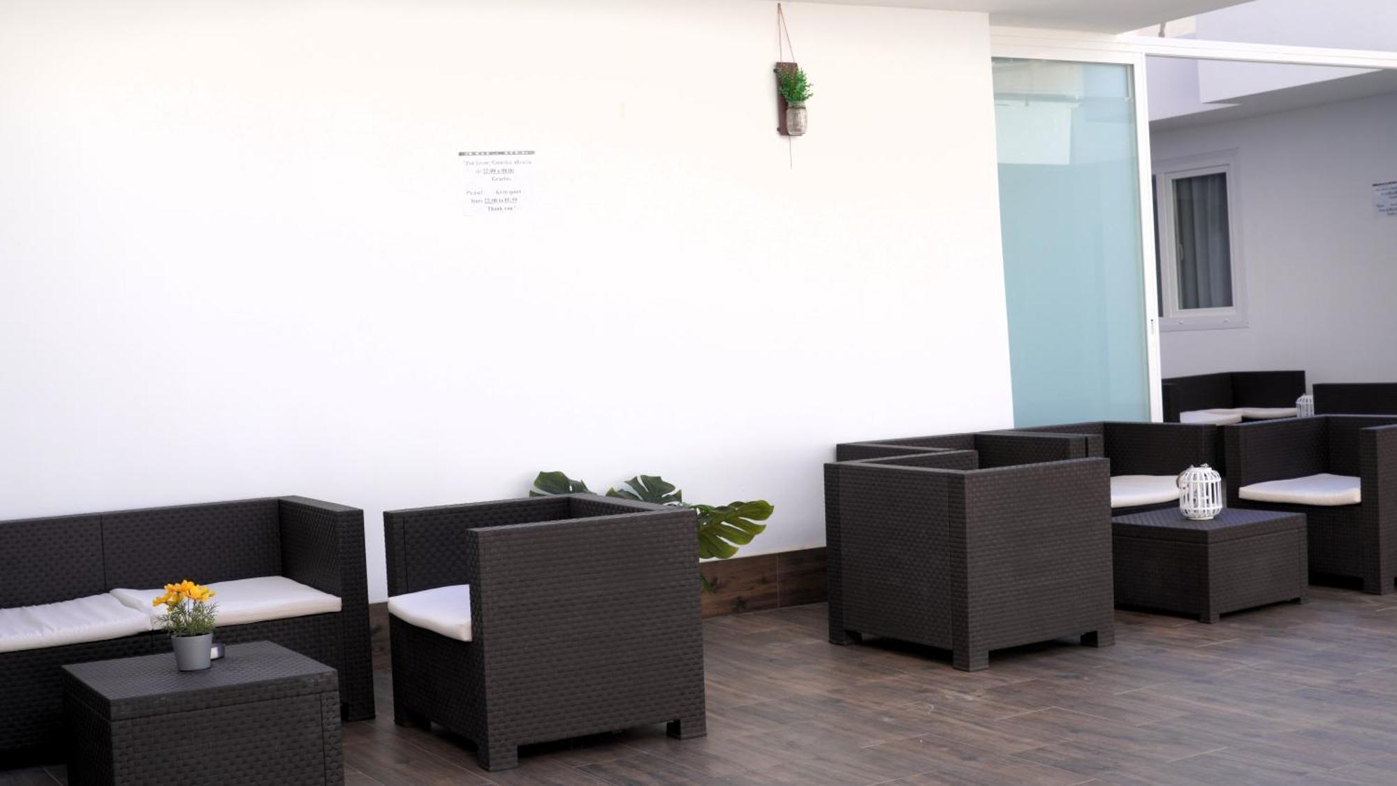 El Patio Hotel