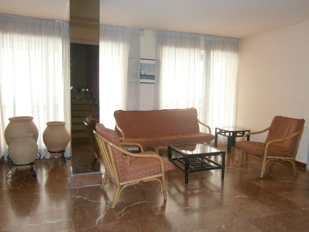 Goya Hotel 2*
