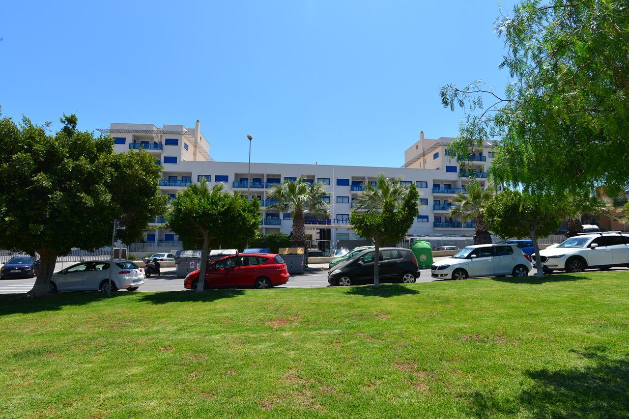 Hills Apartahotel
