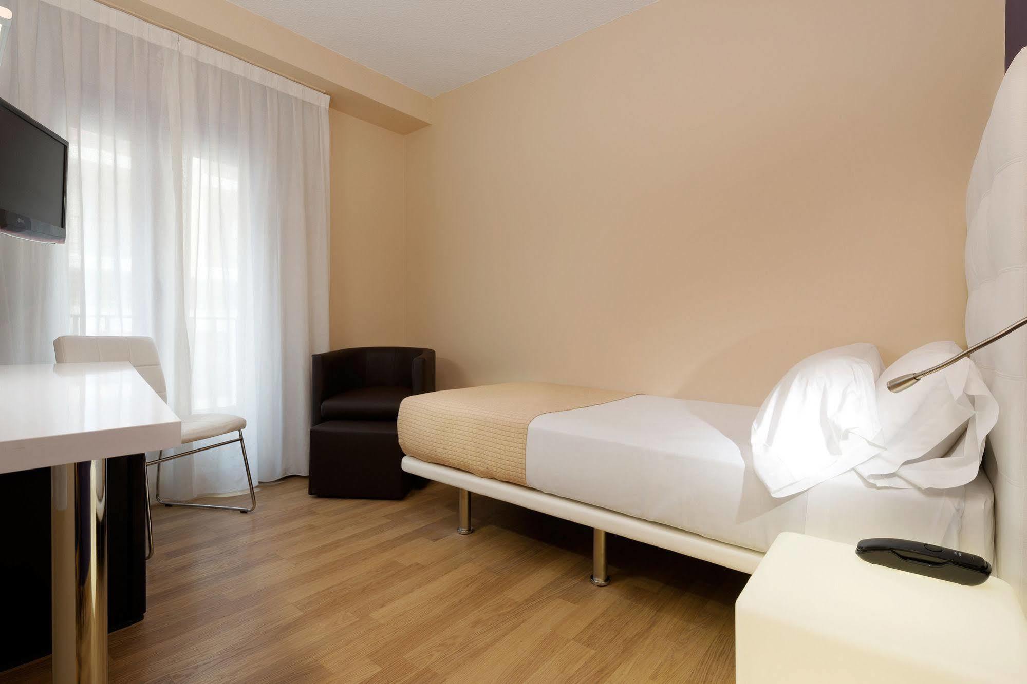 Tryp Ciudad De Hotel