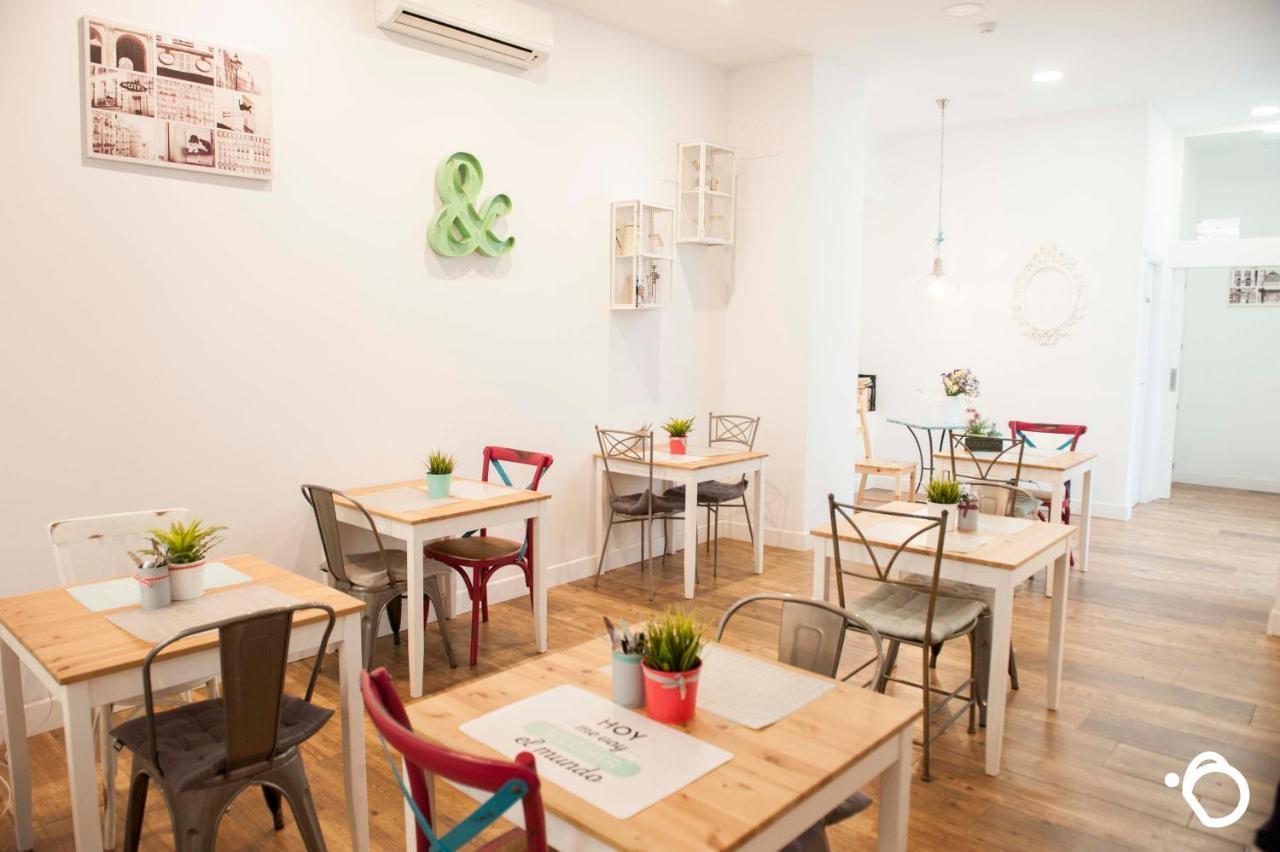 Pensión Smile & Co Boutique 2*