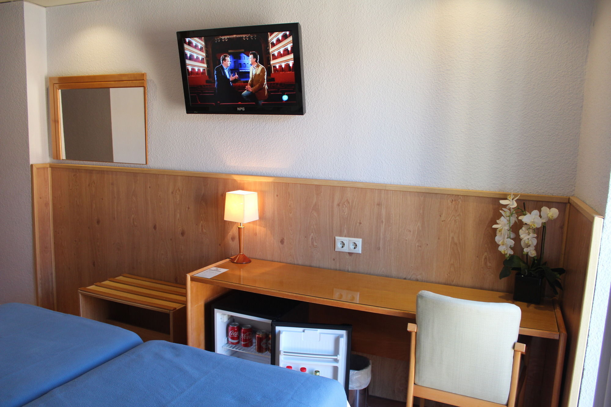 Mendez Nunez Hotel